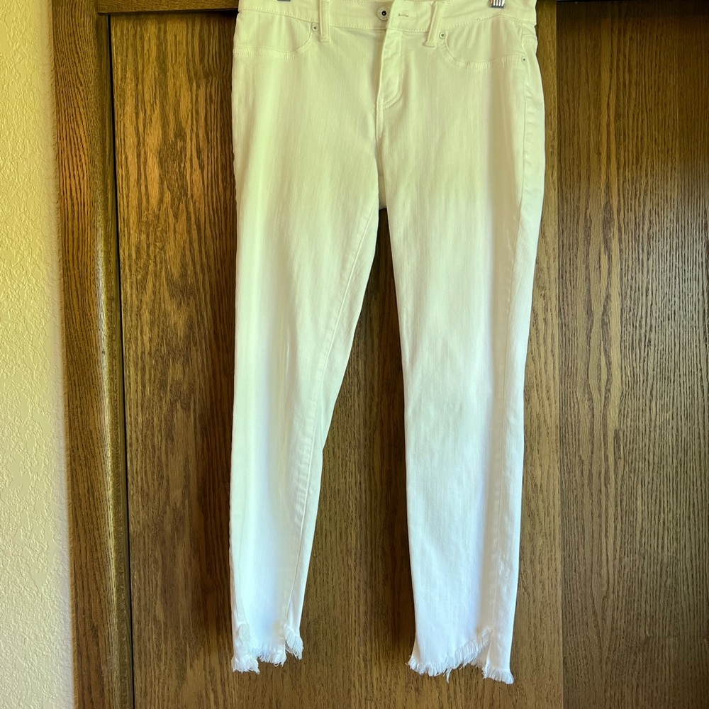 Lila Ryan frayed hem ankle jeans
